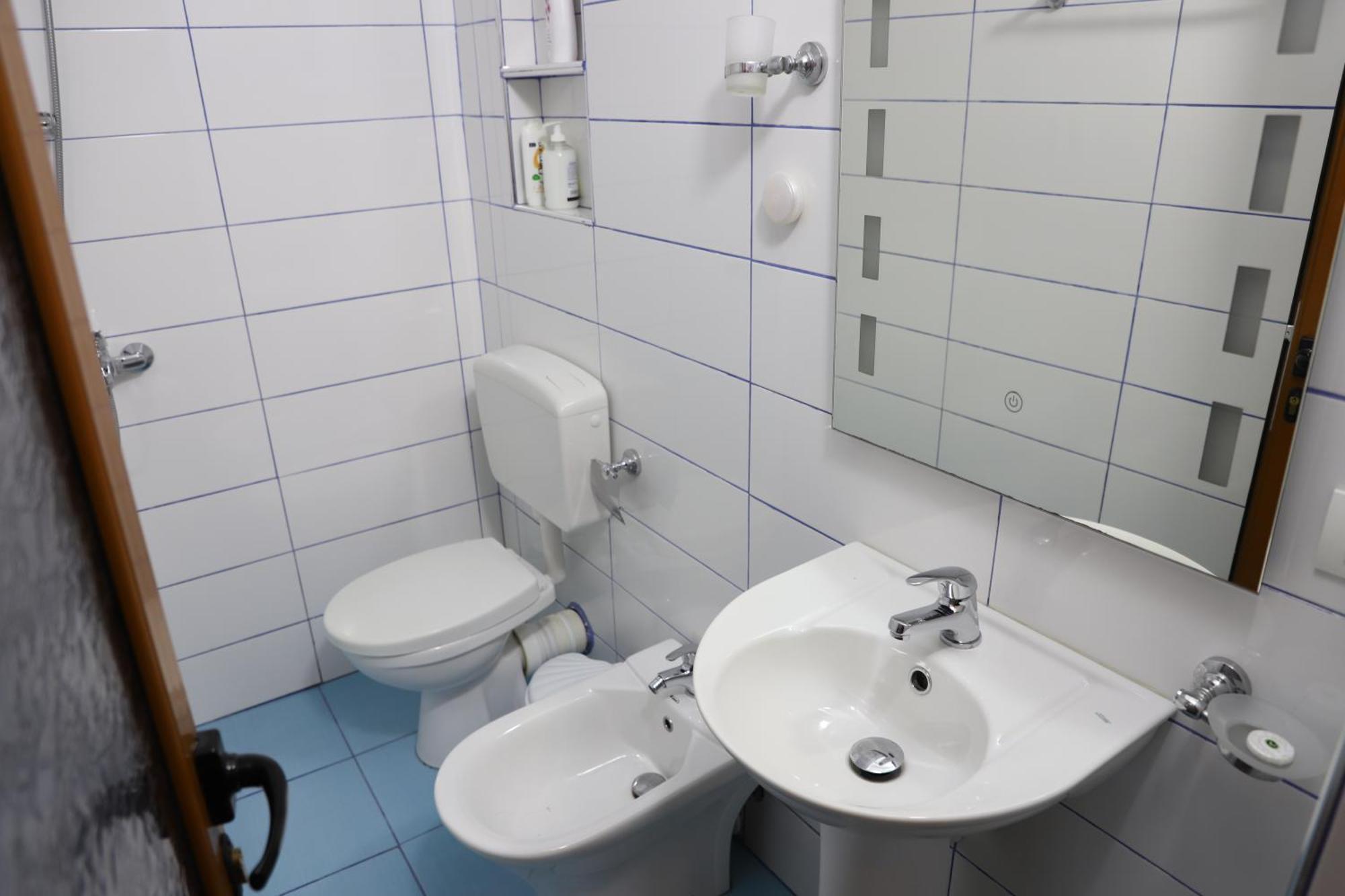 Apartment Altin In Old Town Berat Exterior foto